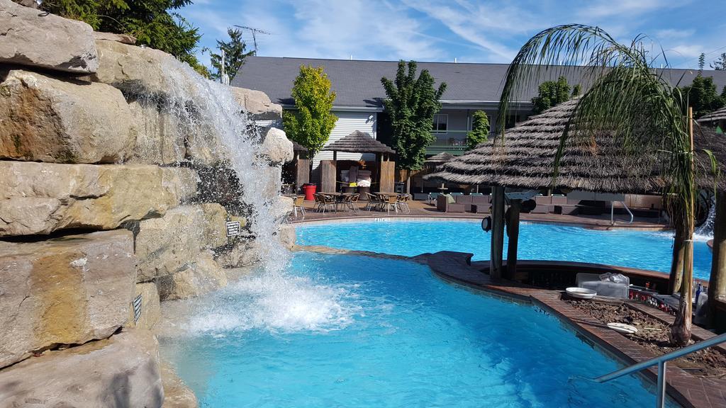 Commodore Resort Put-in-Bay Exterior foto